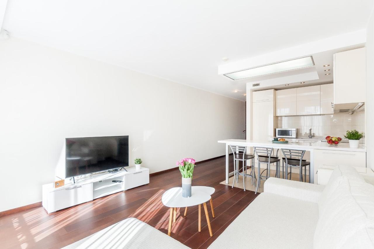 Central Apartment In Gedimino Av By Urban Rent VNO Extérieur photo