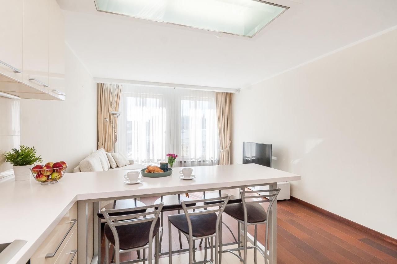Central Apartment In Gedimino Av By Urban Rent VNO Extérieur photo